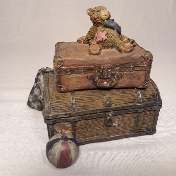 Other - $Teddy Bear Stackable Suitcases